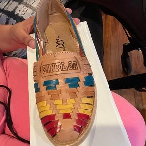 woman flats from mexico